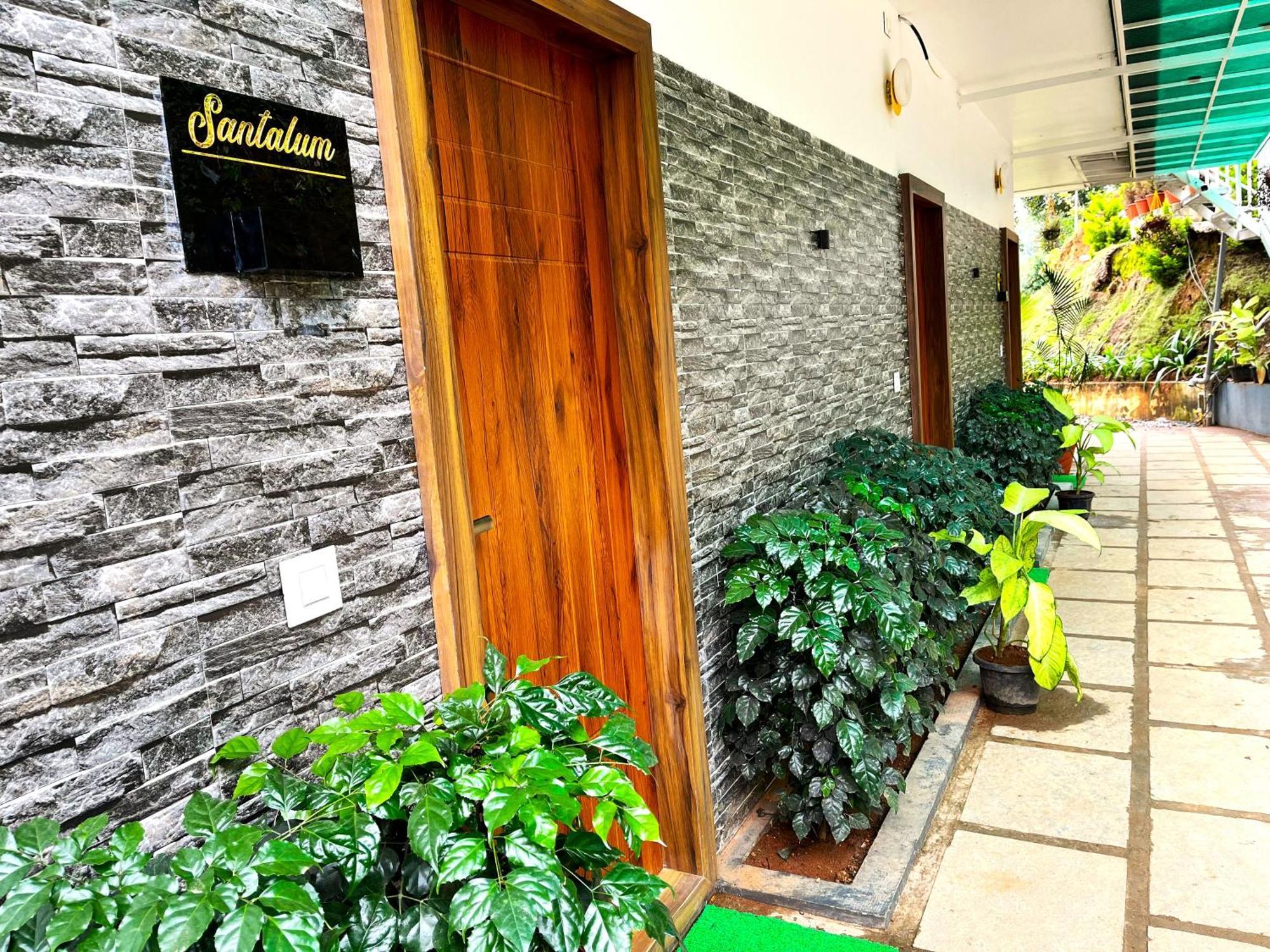 Aura Springs Resort Anachal エクステリア 写真