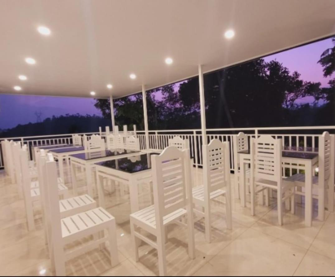 Aura Springs Resort Anachal エクステリア 写真